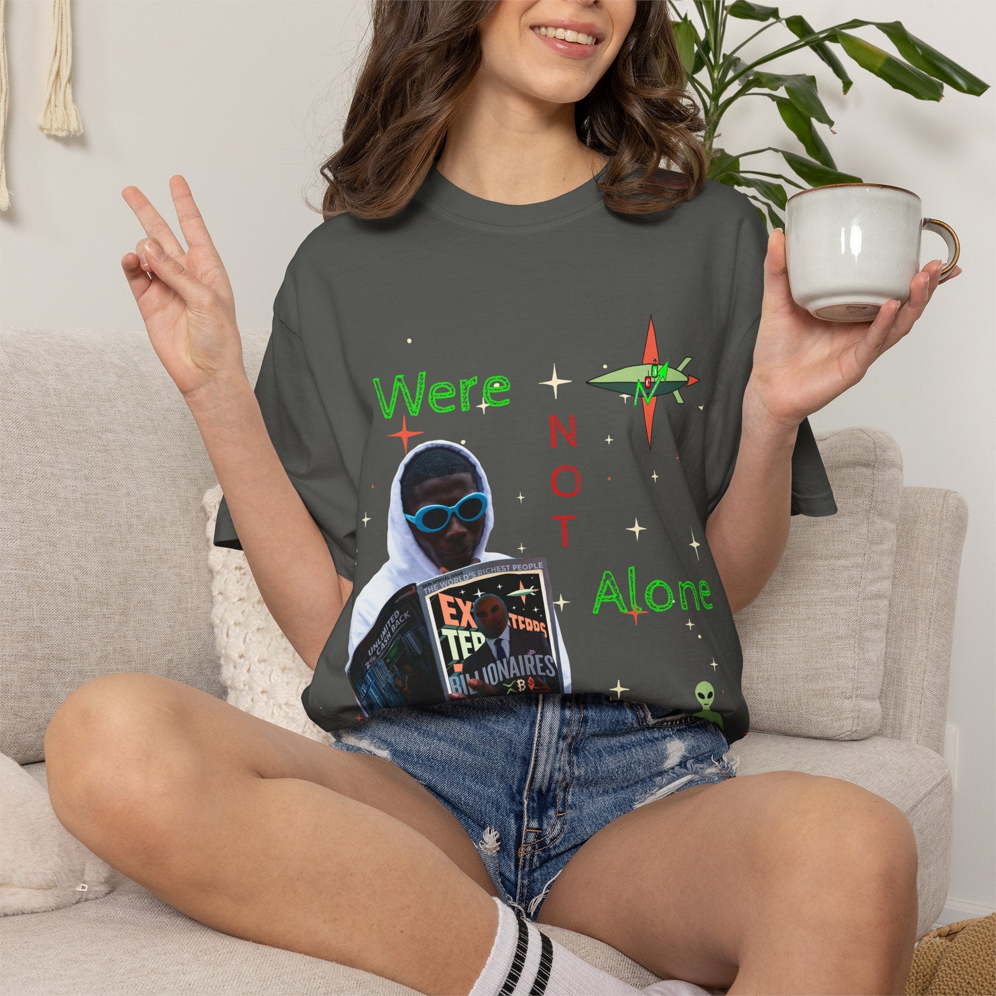 Extraterrestrial Traders Crypto T-Shirt — "We're Not Alone" Alien Graphic Tee
